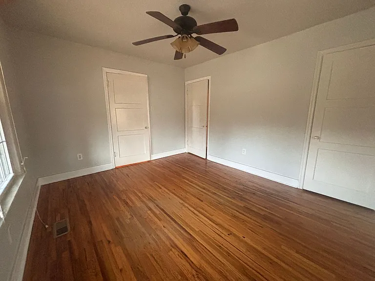 5717 Lee Ave — Photo 11