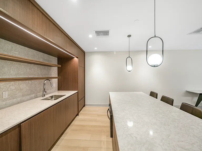 340A Old River Rd #414 — Photo 17