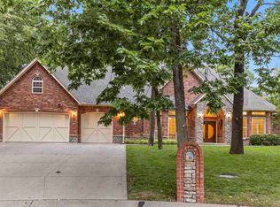 10 Woodcrest, Ponca City, OK 74604