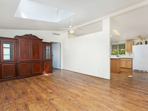 5th image of 2907 S Santa Fe Ave Spc 25