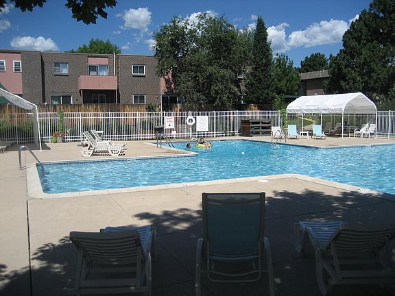 Community pool