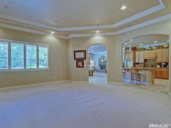5th image of 3088 Borgata Way