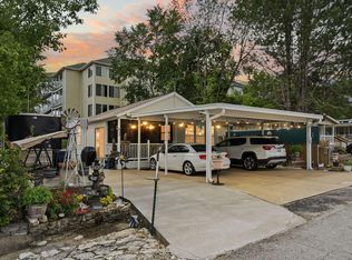420 Monarch Dr, Branson, MO 65616