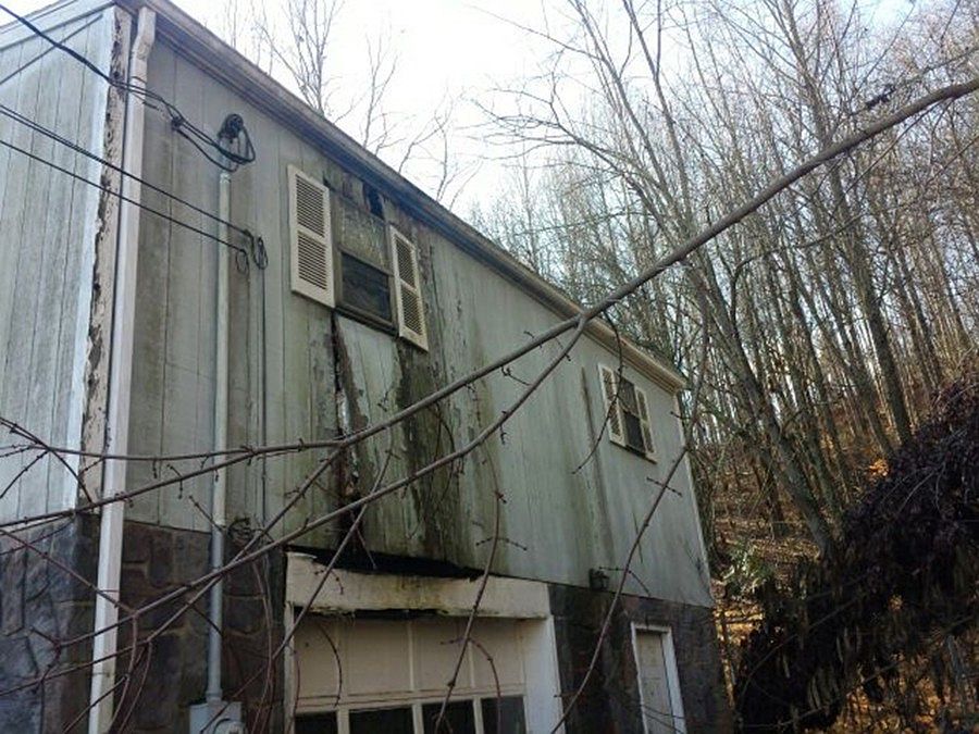2nd image of 955 Campbell Cir