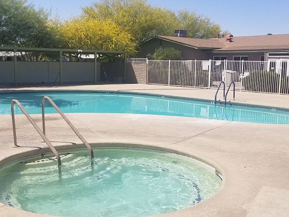 3rd image of 305 S Val Vista Dr Lot 27