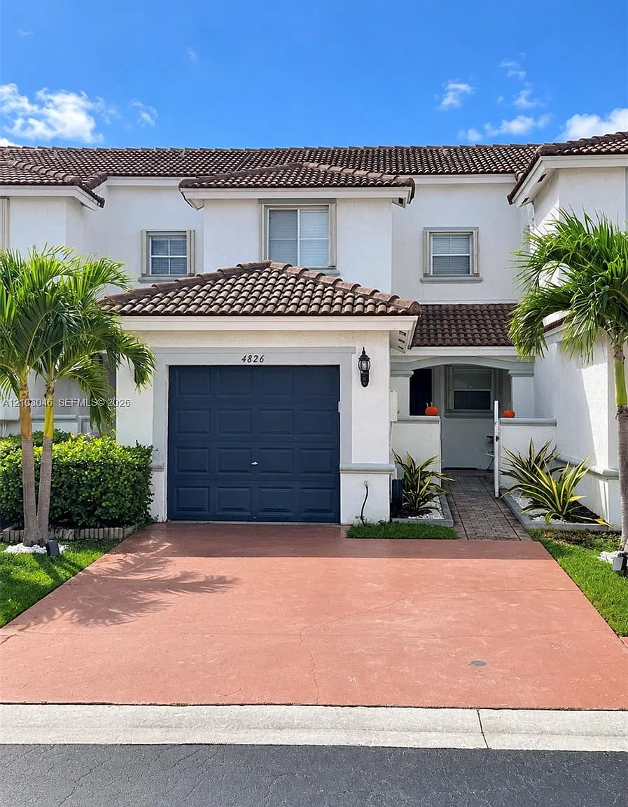 Dimensions At Doral — Photo 1