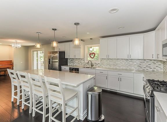 4th image of 1037 W Partridge Dr