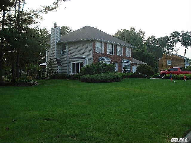1st image of 6 Westwood Ave