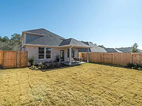 4 bed, 2031 sqft, $2,300 — Photo 3