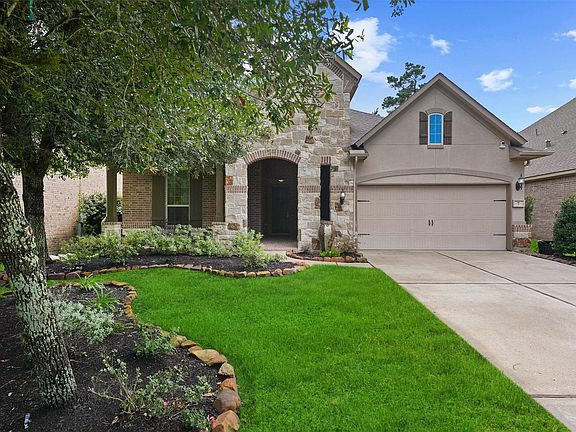 3rd image of 6 Inland Prairie Dr