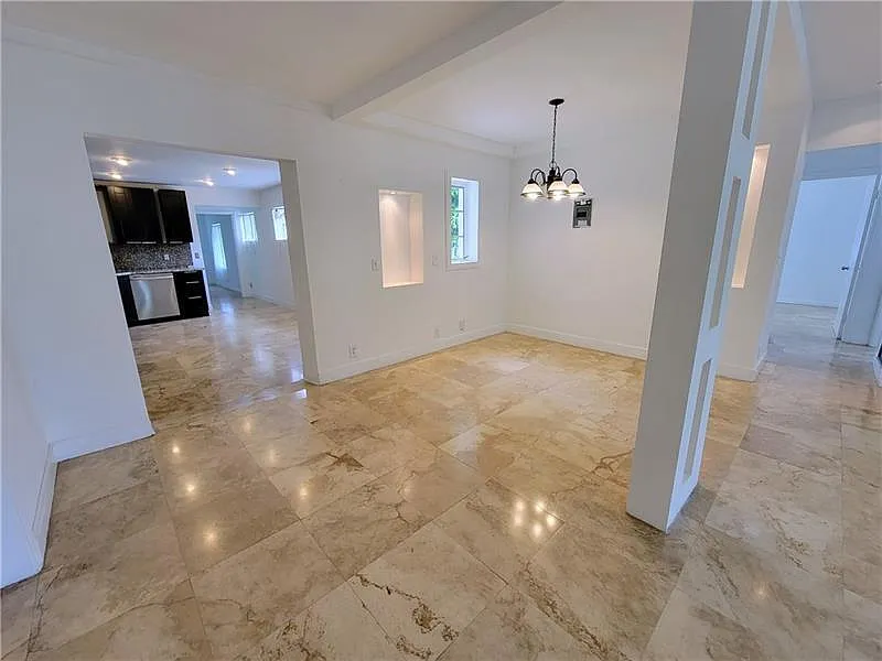 4 bed, 3.0 bath, 1808 sqft, $3,950 — Photo 3