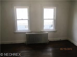 5th image of 3562 W 44th St
