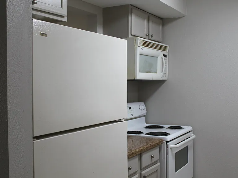 2403 Bosque Dr #B — Photo 10