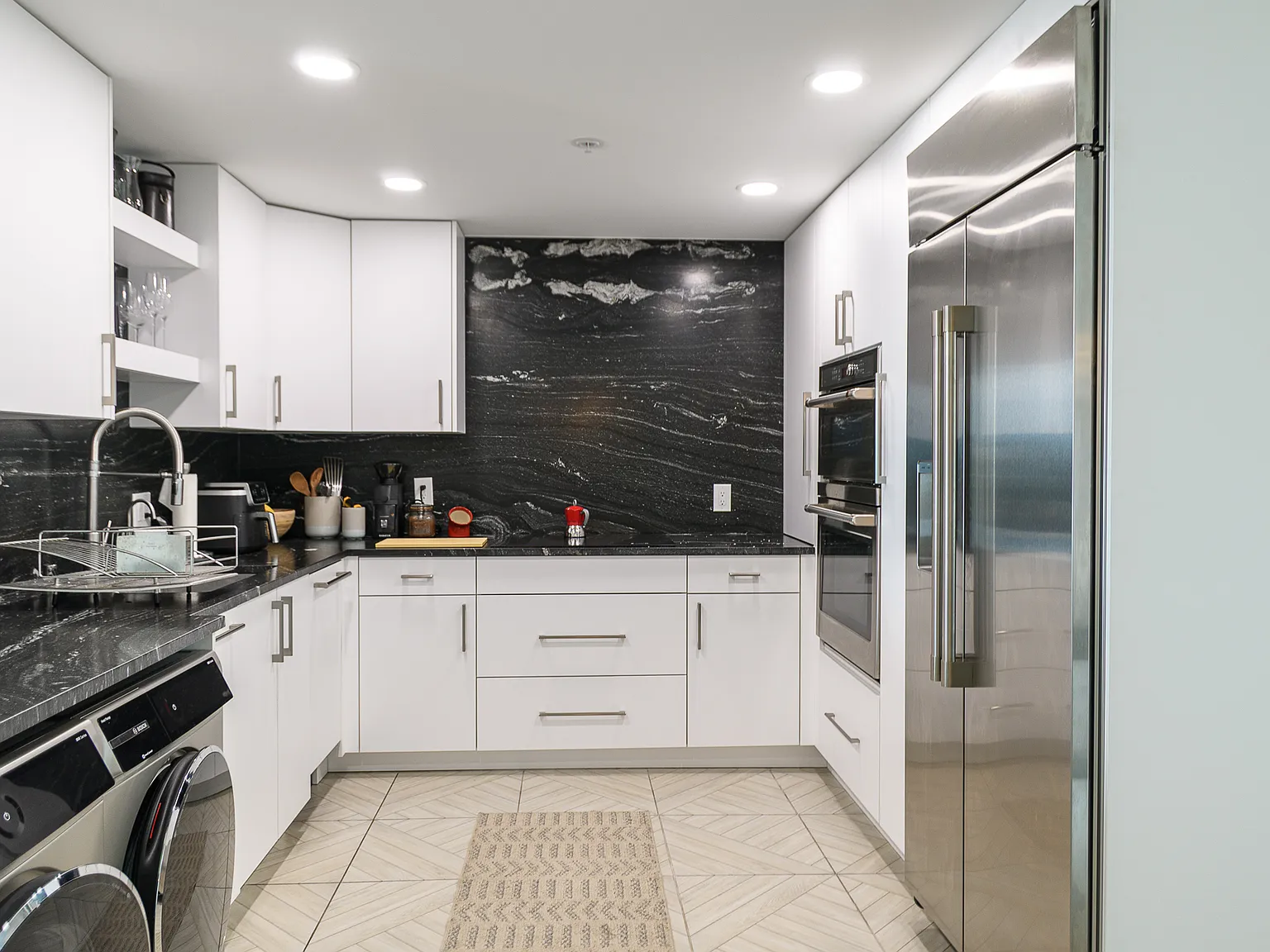 2 bed, 1175 sqft, $3,600 — Photo 3