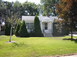 126 8th Ave S, Onalaska, WI 54650