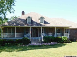 1460 Little Cove Rd, Owens Cross Roads, AL 35763