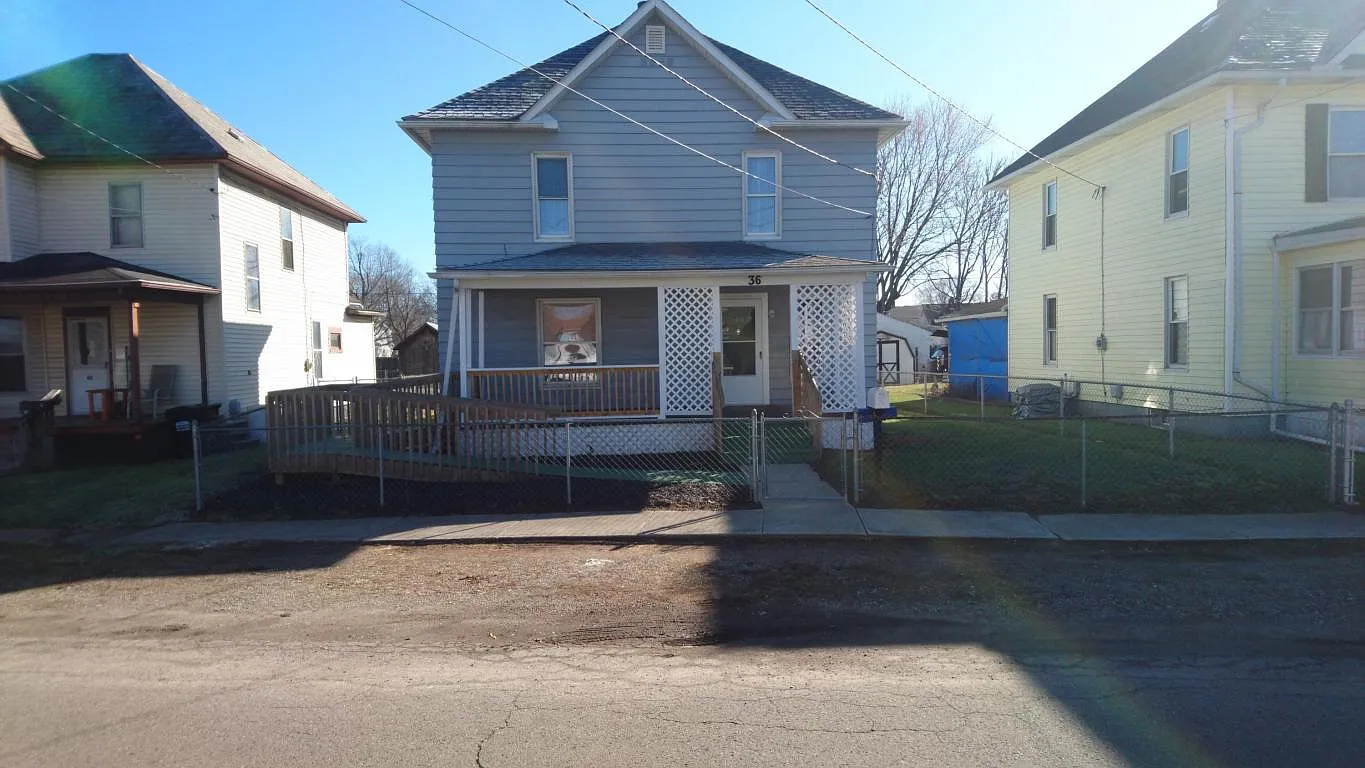 36 Monroe Ave photo 1