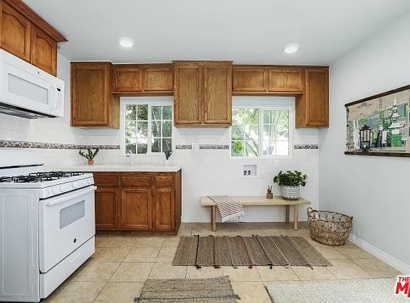 4th image of 6127 Piedmont Ave