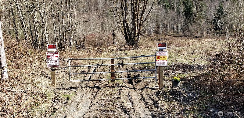 4th image of 0 Concrete Sauk Valley Road