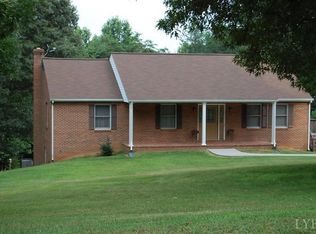 534 Halseys Bridge Rd, Evington, VA 24550