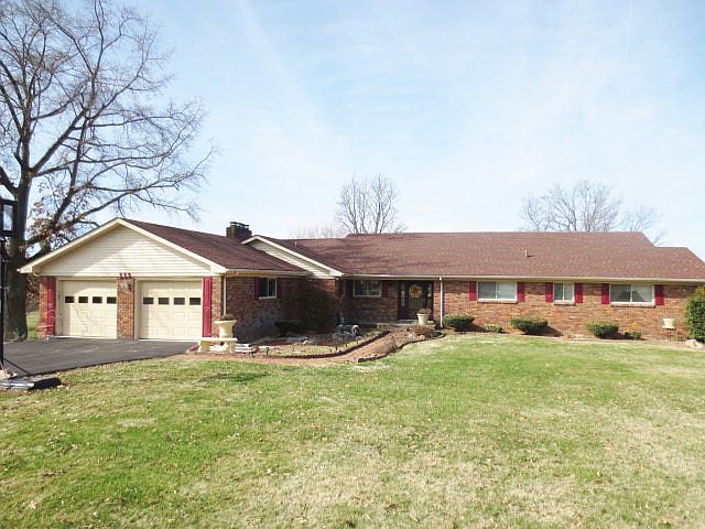 1st image of 223 Fairway Pl