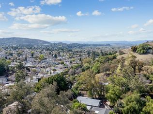 7845 Denivelle Rd, Sunland, CA 91040
