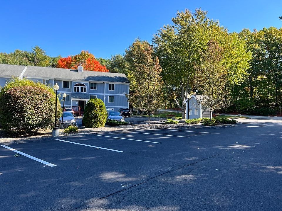 330 Sunderland Rd Worcester MA Zillow