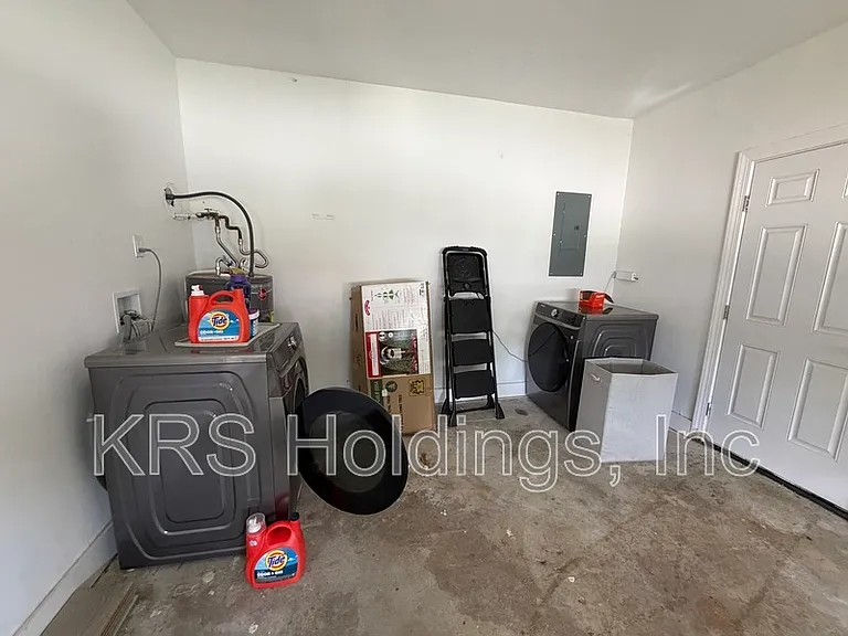 1035 Tradewinds Rd — Photo 14