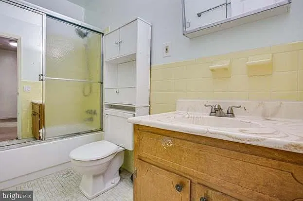 1705 Meadow Dr — Photo 4