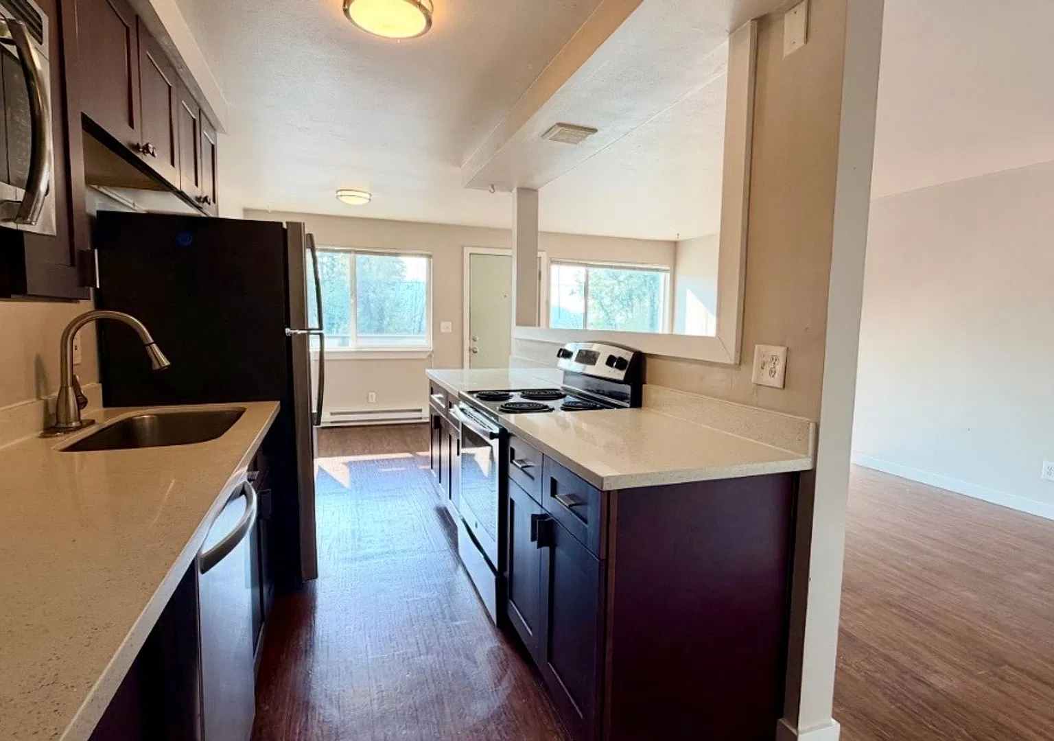 Welcome to Edge Apartments! — Photo 4