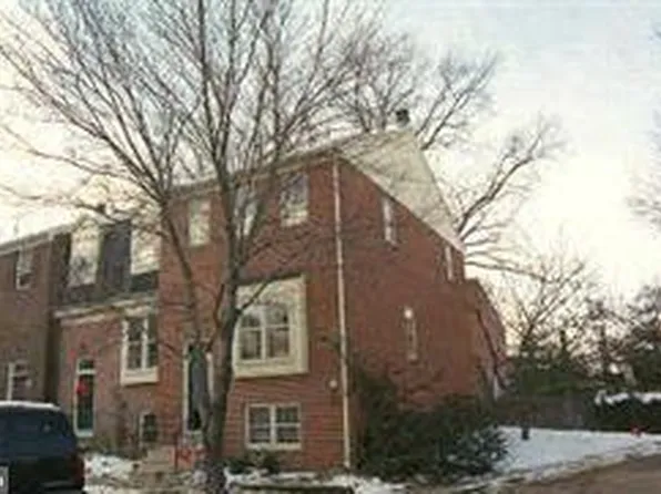 3816 Brighton Ct, Alexandria, VA 22305