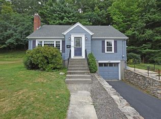 84 Indian Hill Rd, Worcester, MA 01606
