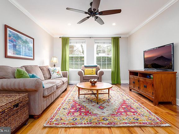 5th image of 4821 28th St S APT A2