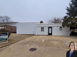1311 Young St, Alva, OK 73717