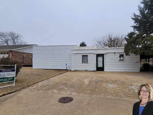 1311 Young St, Alva, OK 73717