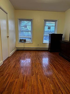3rd image of 33-43 Vernon Blvd #3
