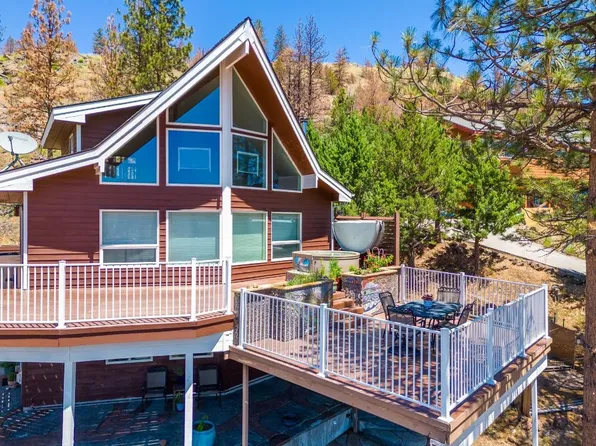 5516 Palmer Dr, Weed, CA 96094