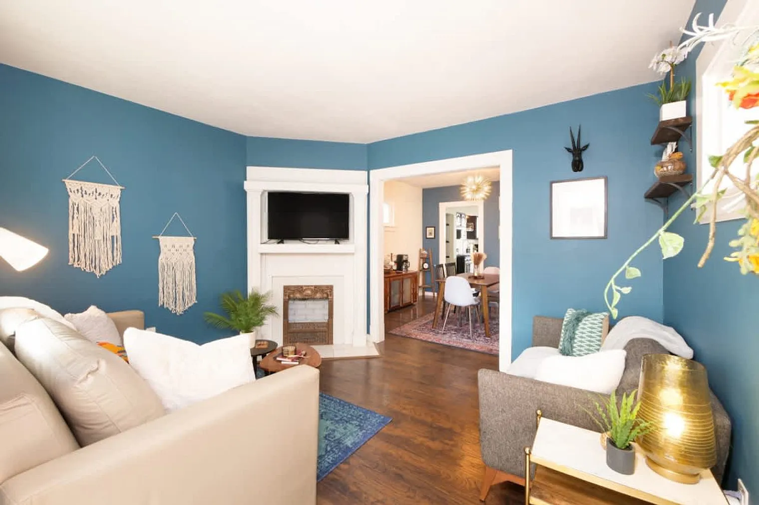2 bed, 1.0 bath, $2,508 — Photo 2