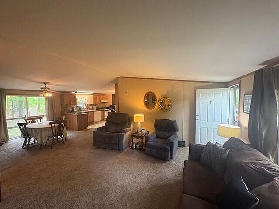 3rd image of 18412 Royena Dr