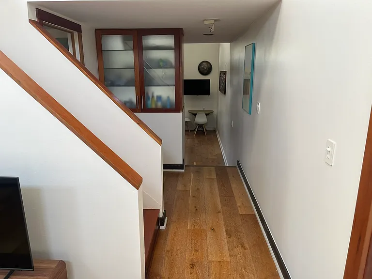 560 Westminster Ave #3 — Photo 12