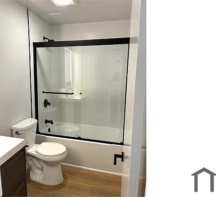 1505 S Hoover St #2 — Photo 9