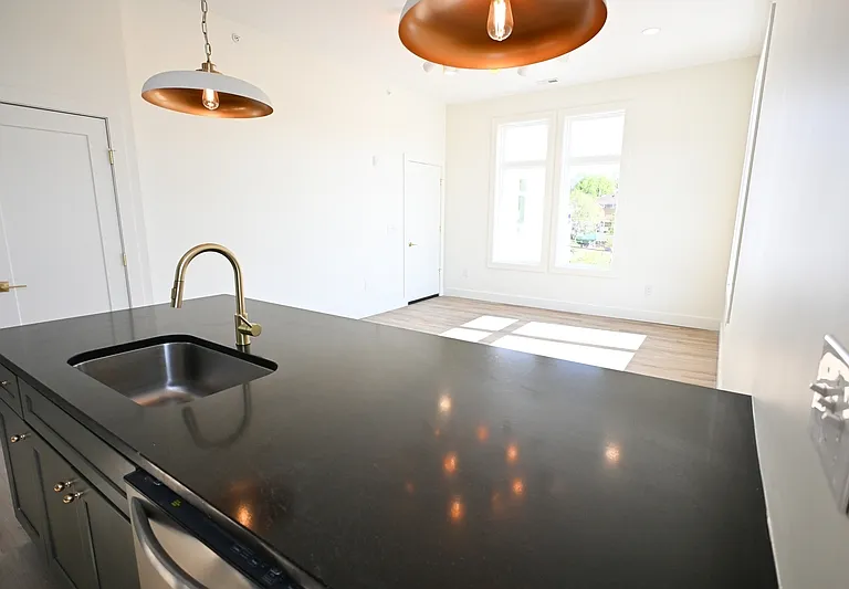 2307 Bedford Ave #8 — Photo 5