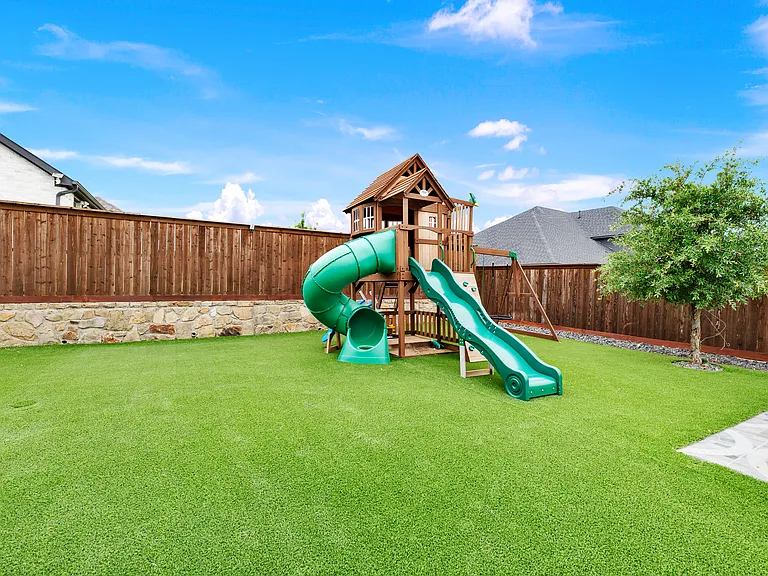 16445 Weatherwood Dr — Photo 29