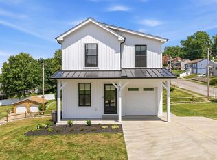 521 Harmony Rd, Baden, PA 15005