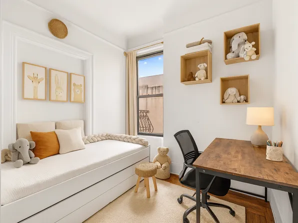 418 Central Park West image 4 of 8