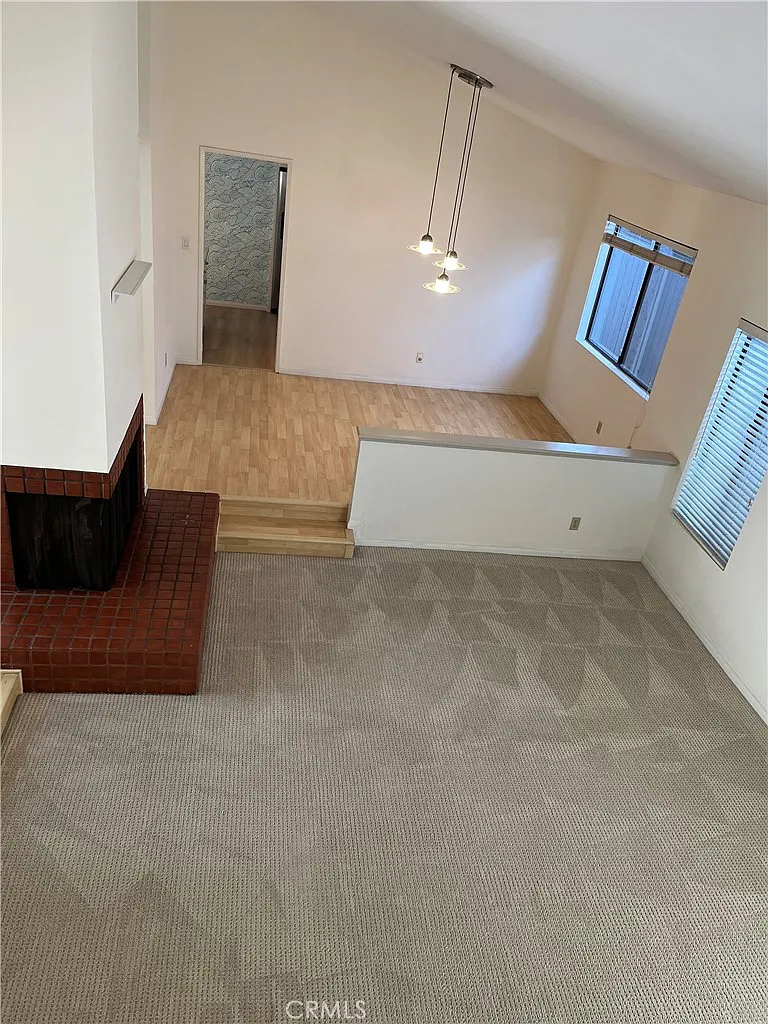 3 bed, 2309 sqft, $8,700 — Photo 4
