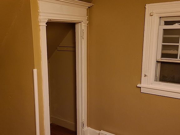 4th image of 63 Hawthorne Ave Floor 3