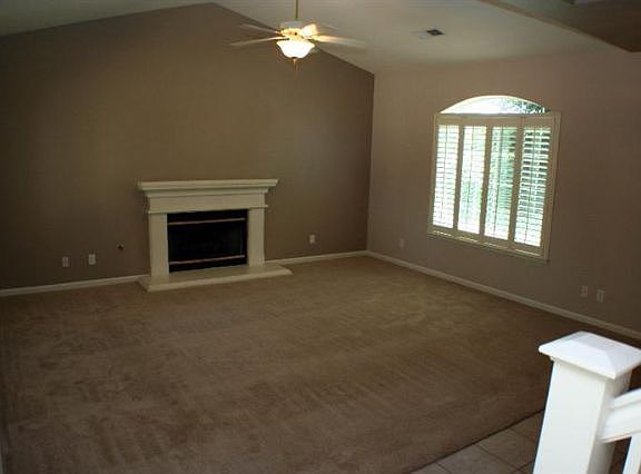 5th image of 2980 E Waterford Ave