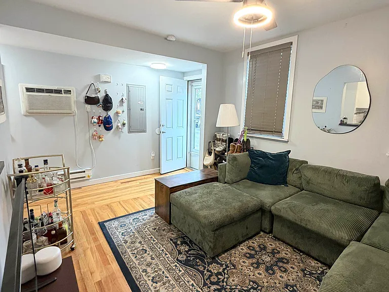 119 Nelson St #1 — Photo 3