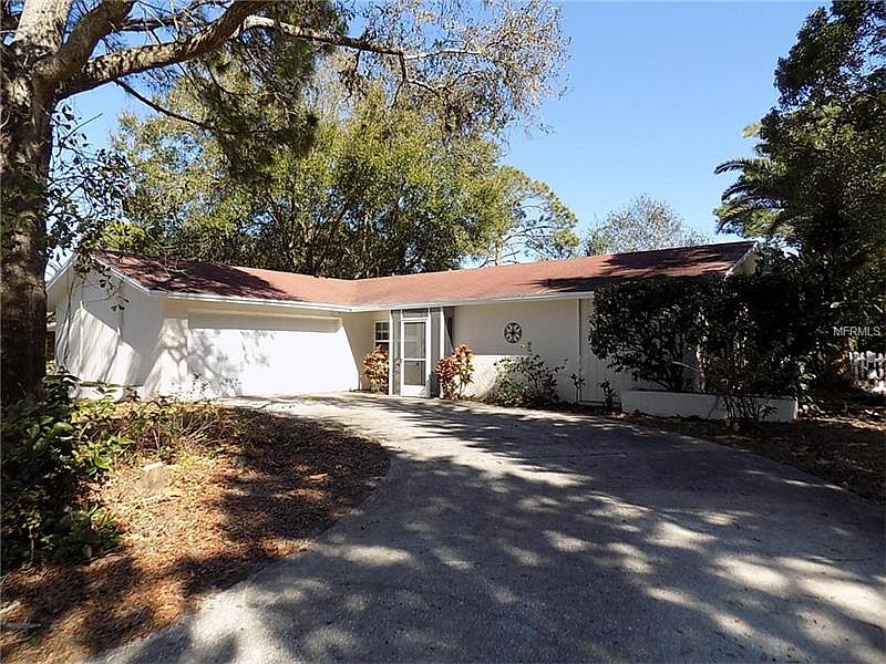 1st image of 3501 Fairway Forest Dr